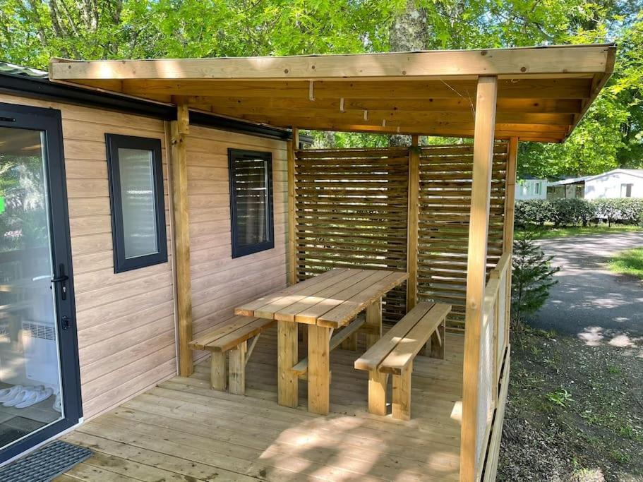 Vue Sur Le Lac, Cadre Verdoyant, Camping 4 Etoiles Aureilhan  Bagian luar foto